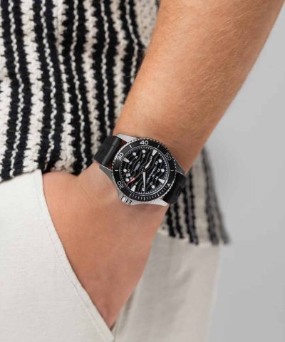 Alternative view of Hamilton Khaki Navy Scuba Auto 40mm - H82415330